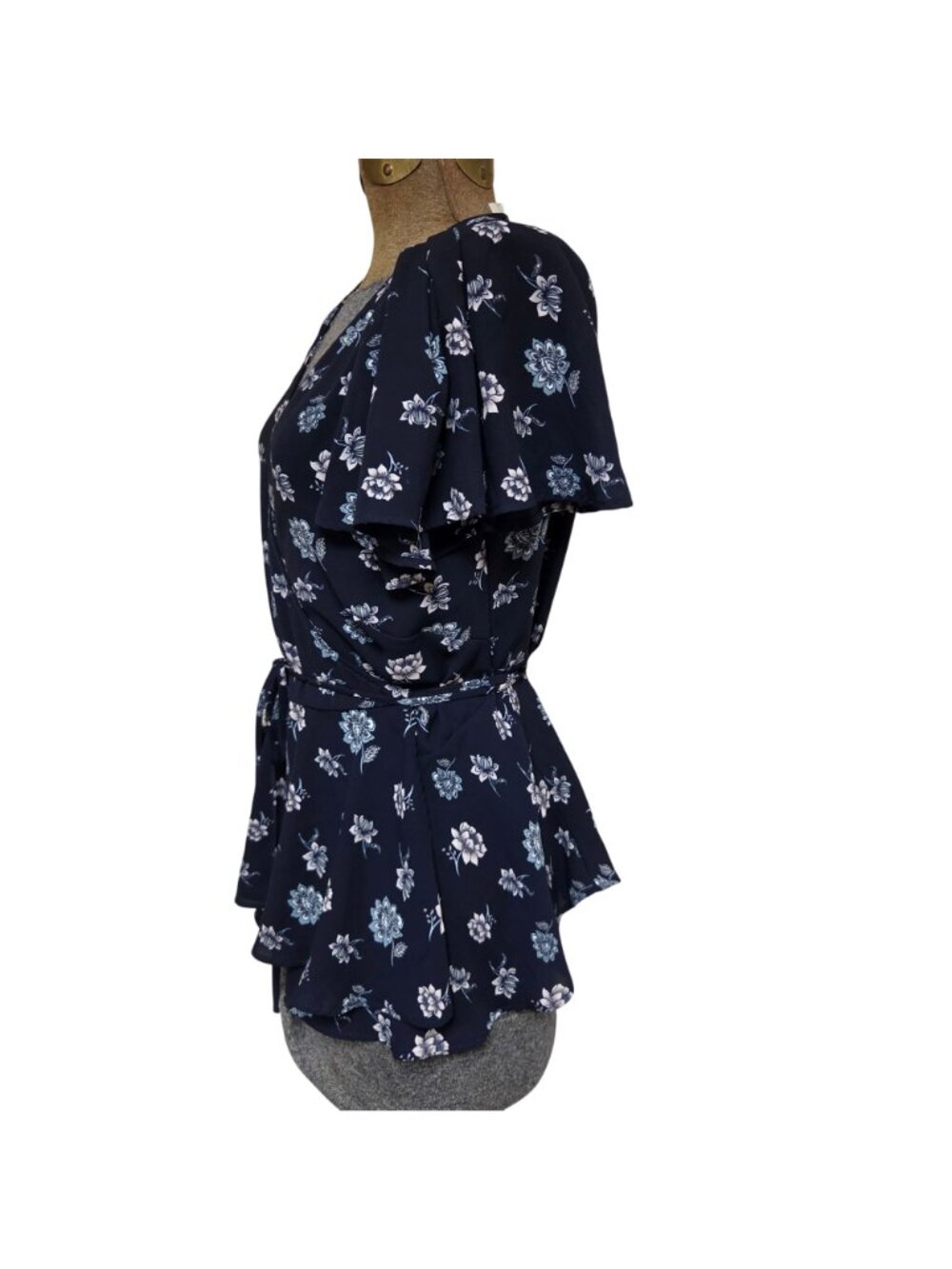 LOFT Floral Wrap Blouse Womens Size S Short Flutter Sleeves Belted Waist Blue - Picture 5 of 8
